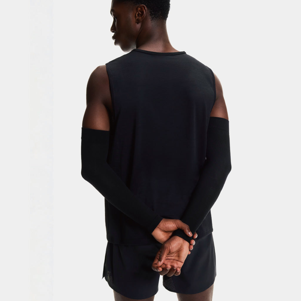 On Performance Arm Sleeves - Black / Black