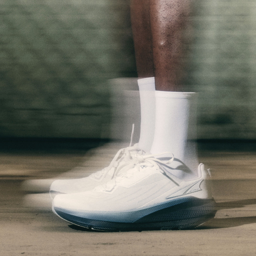 ALTRA FWD VIA - White / Navy (M)