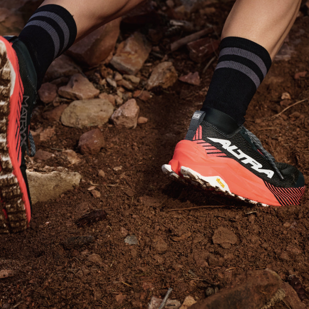 ALTRA OLYMPUS 275 - Coral / Black (W)