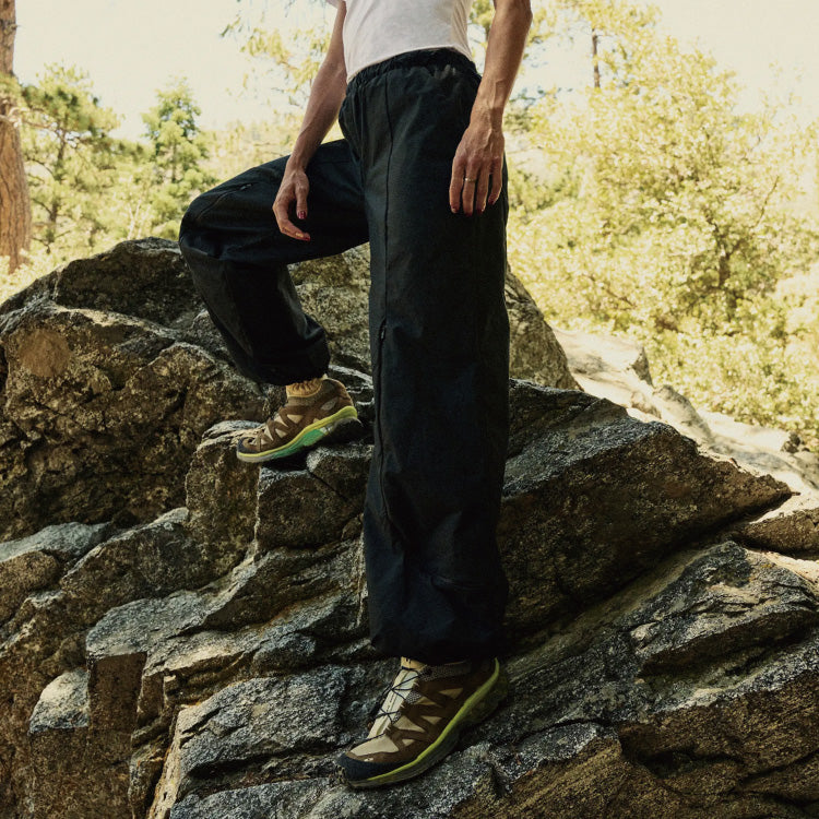 District Vision Organic Cotton DWR Cargo Hiking Pants - Black (W)
