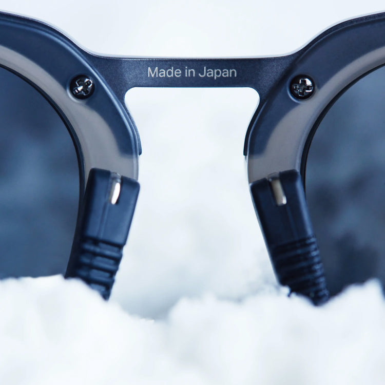 District Vision and wander Keita Summit Ti Gray D+ Water Gray