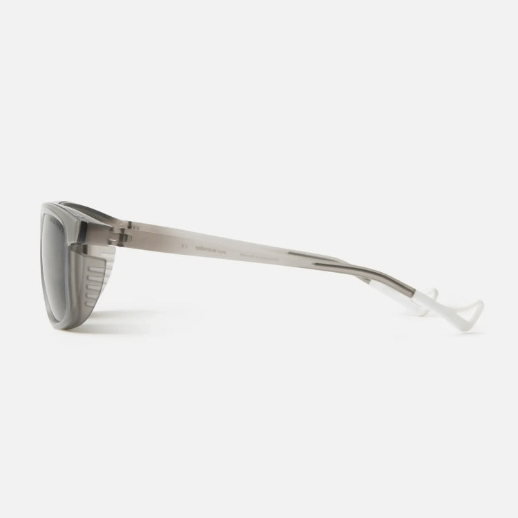 District Vision and wander Keita Summit Ti Gray D+ Water Gray