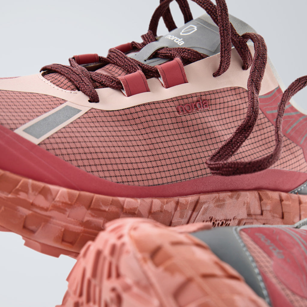 norda 001 RZ LTD Edition - Vermillion (M)