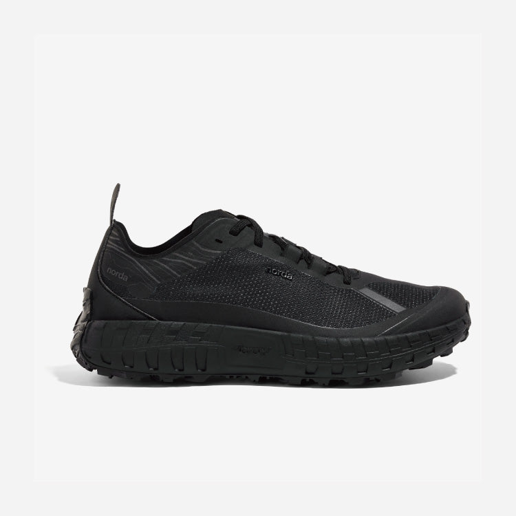 norda 001 - Stealth Black (M)