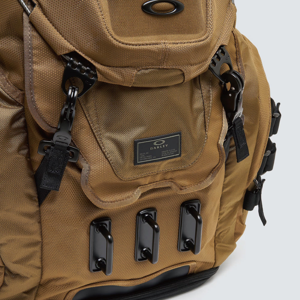 Oakley Kitchen Sink - Total Coyote