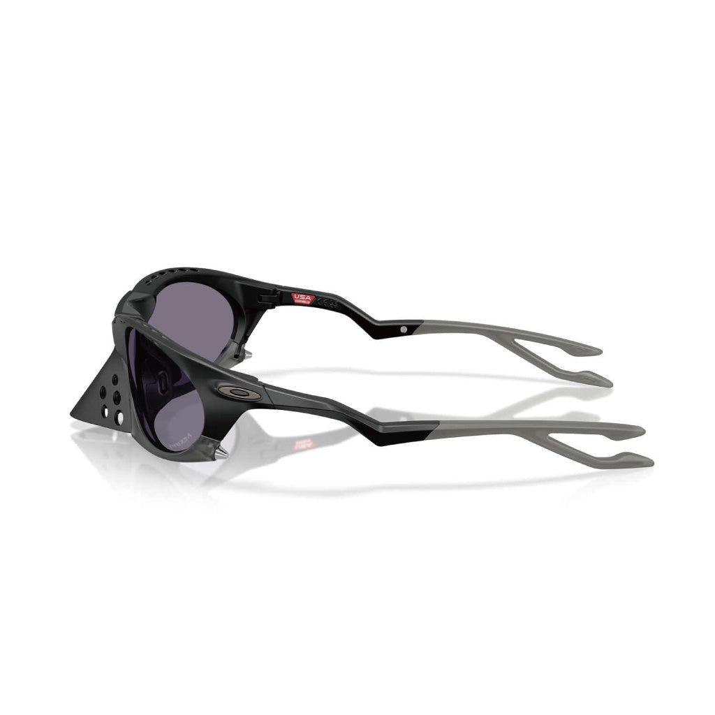 Oakley Plantaris Prizm Grey Lenses - Matte Black Frame – RUN