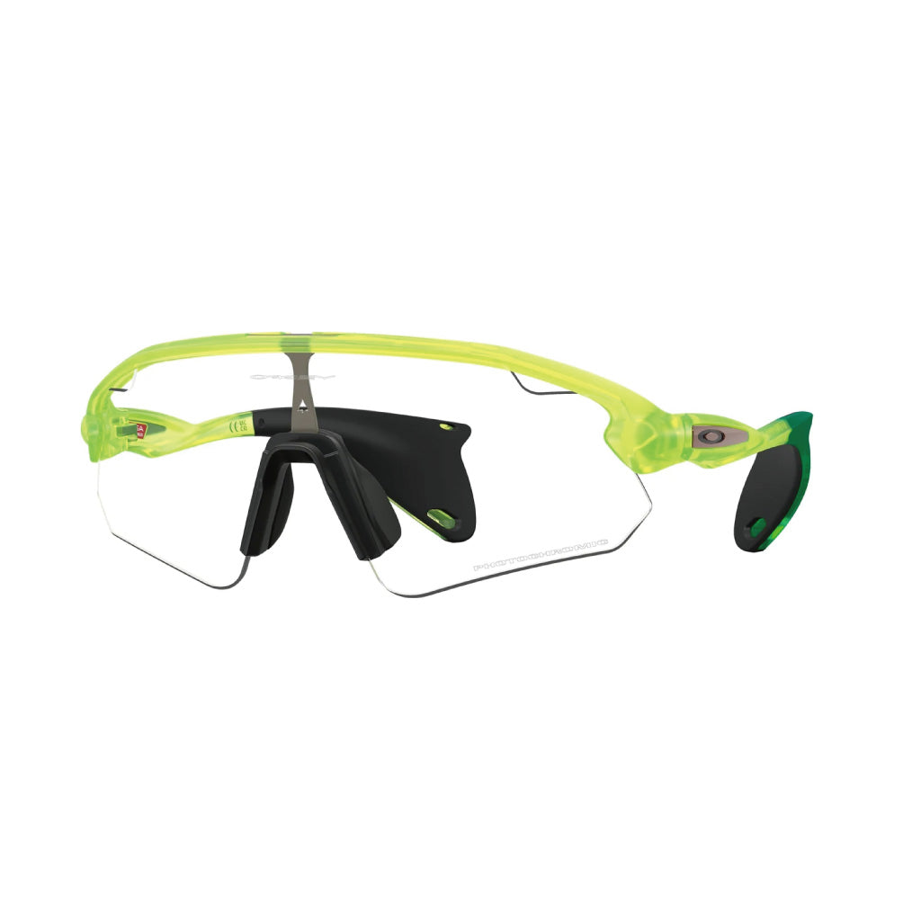 Oakley Stunt Devil A Clear to Black Iridium Photochromic - Matte Uranium Frame
