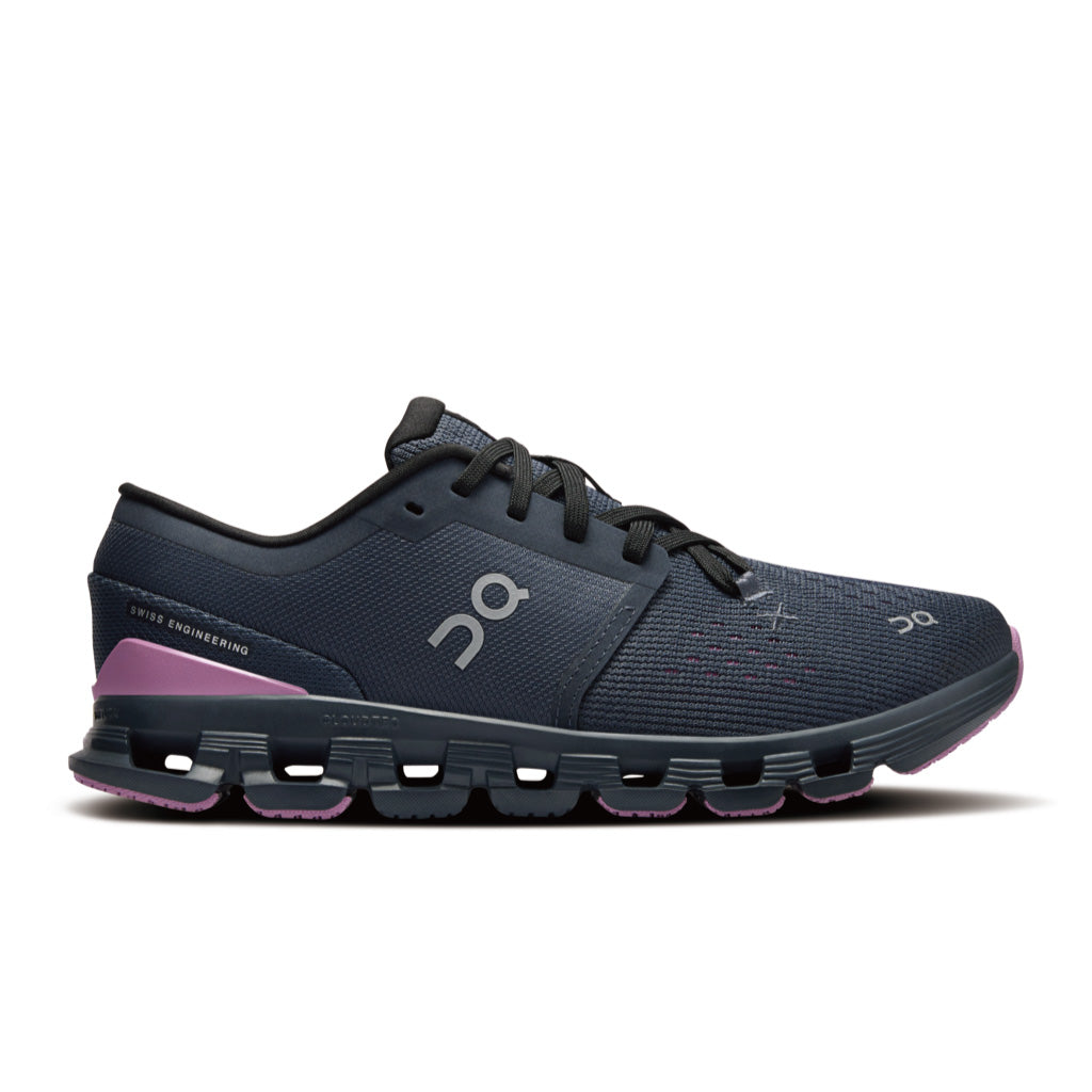 On Cloud X 4 - Navy / Sakura (W)