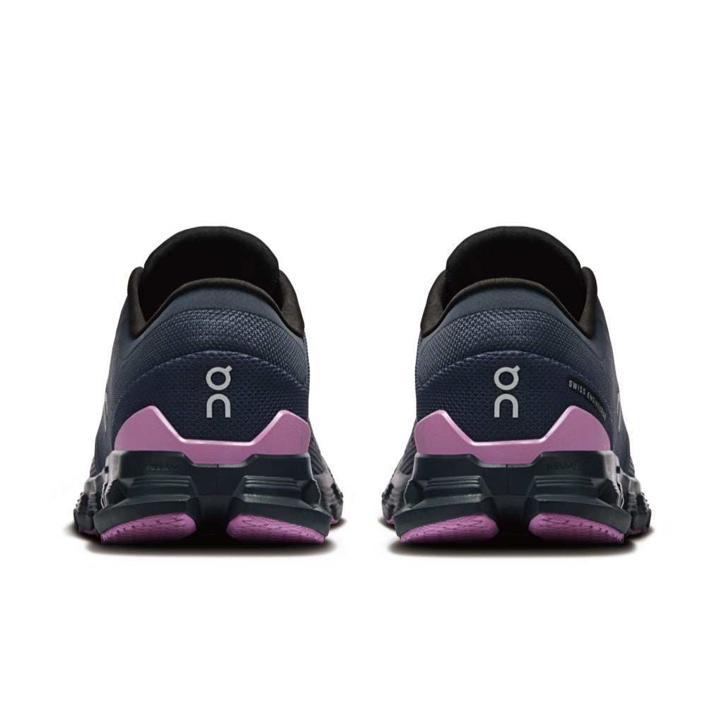 On Cloud X 4 - Navy / Sakura (W)