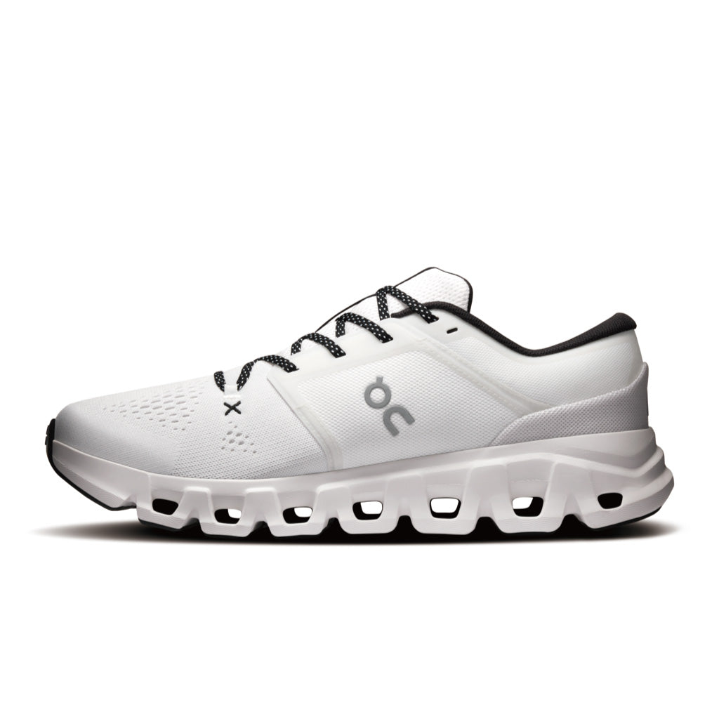 On Cloud X 5 - White / Black (M)