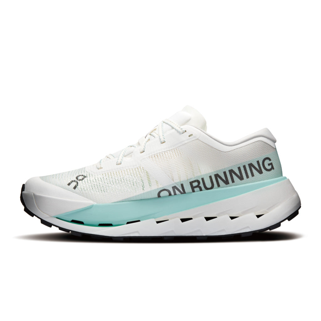 On Cloudultra Pro - Ivory / Celeste (M)