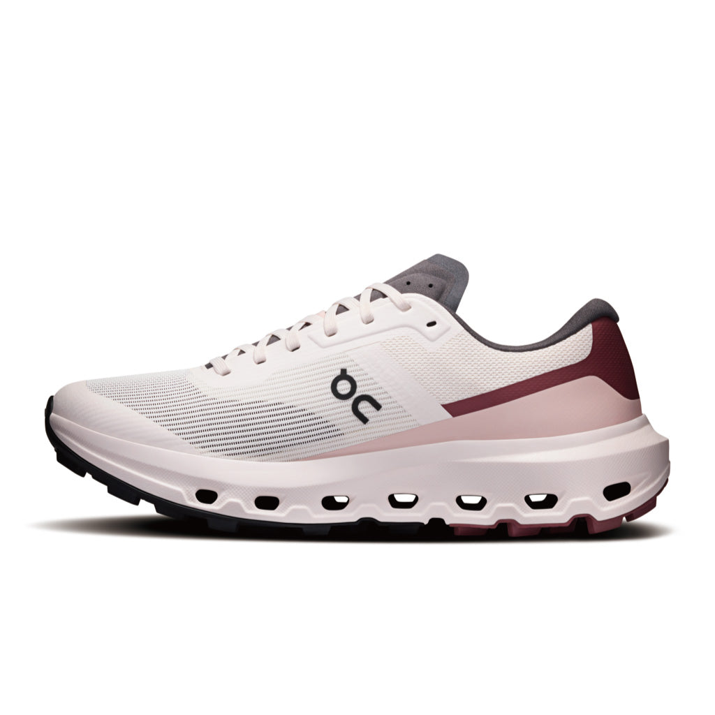 On Cloudvista 3 - Oyster / Barberry (W)