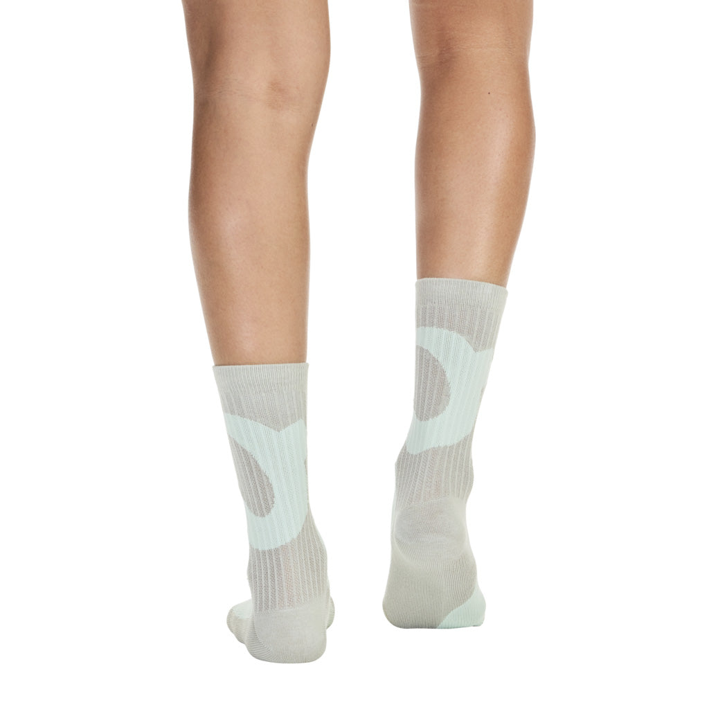 On Liquid Logo Sock High 2P - Ivory / Tin