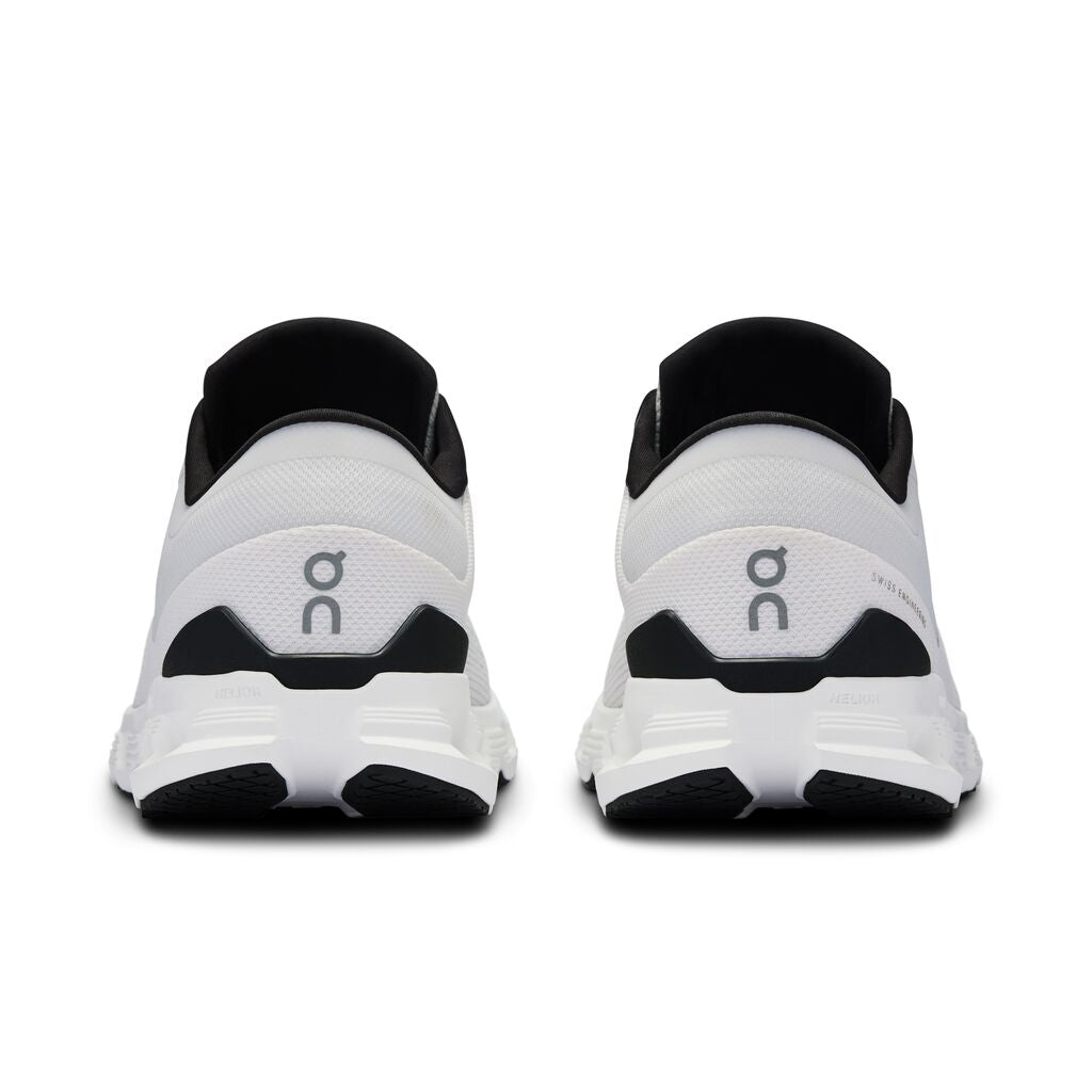On Cloud X 4 - Ivory / Black (W)