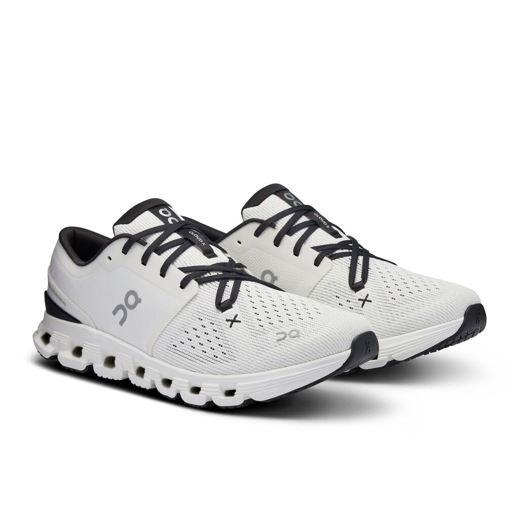 On Cloud X 4 - Ivory / Black (W)