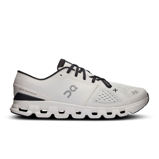 On Cloud X 4 - Ivory / Black (W)