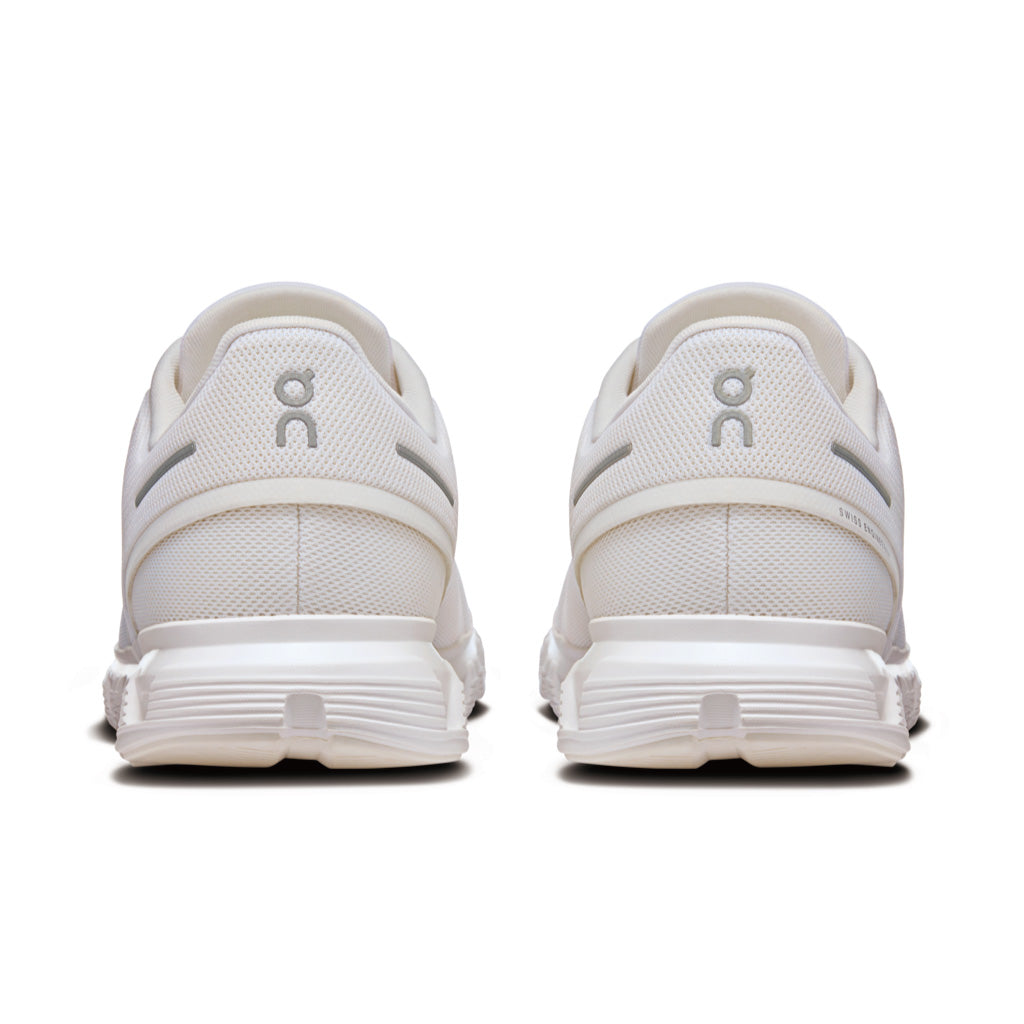 On Cloud 6 - White / White (M)