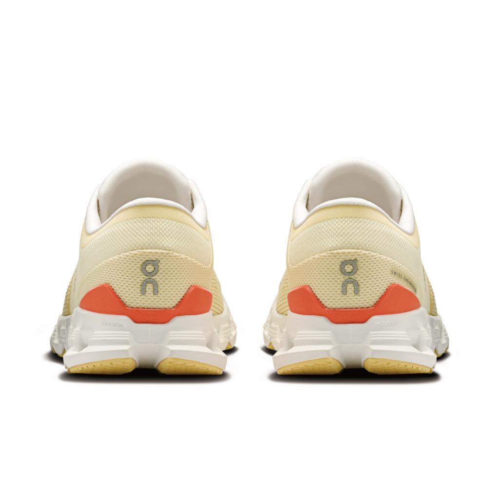 On Cloud X 4 - Castor / Flame (W)