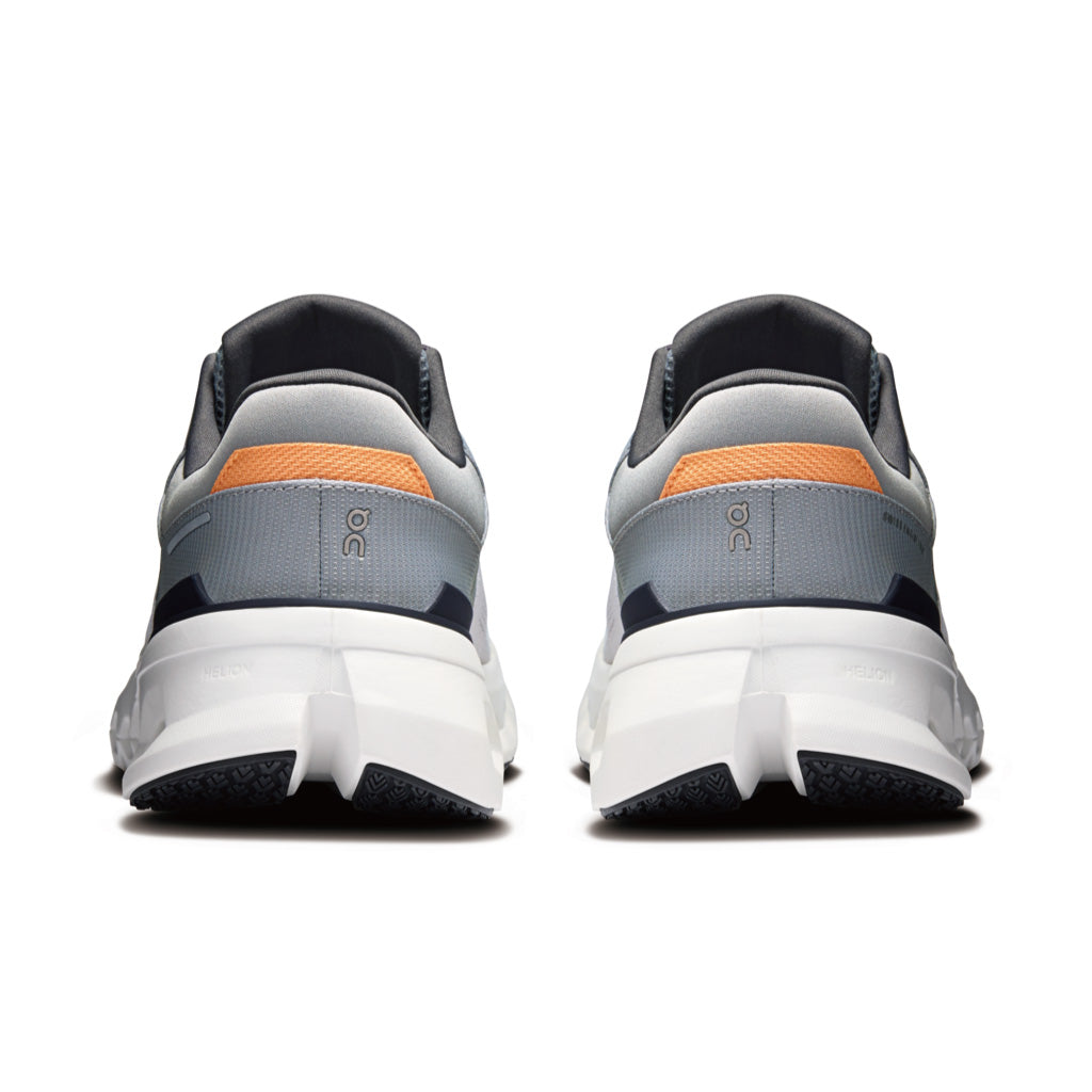 On Cloudrunner 2 - Wolf / Ivory (M)