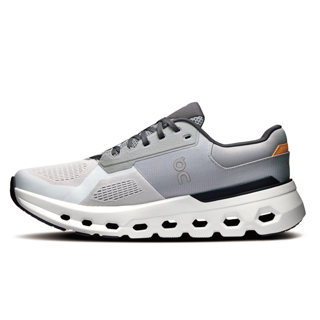 On Cloudrunner 2 - Wolf / Ivory (M)