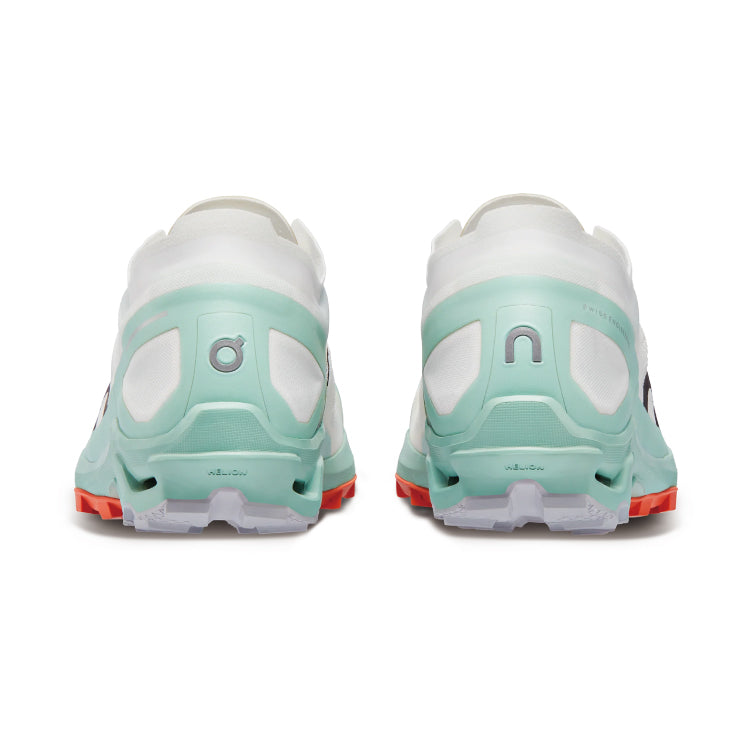 On Cloudventure Peak 3 - Undyed-White (M)