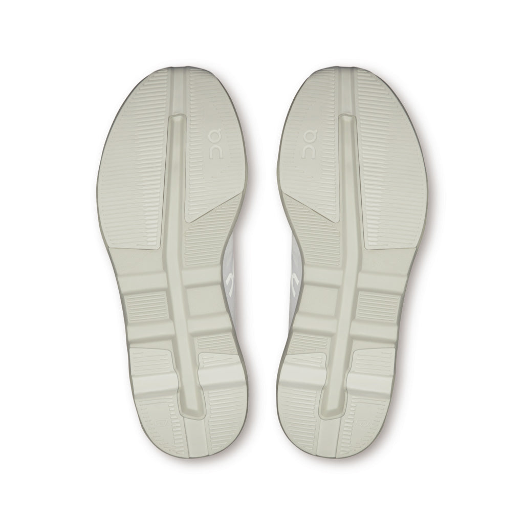 On Cloudzone - White / White (M)
