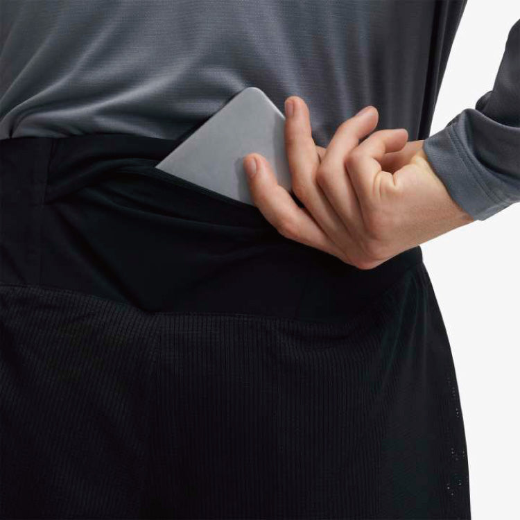On Lightweight Shorts - Twilight / Black (M)