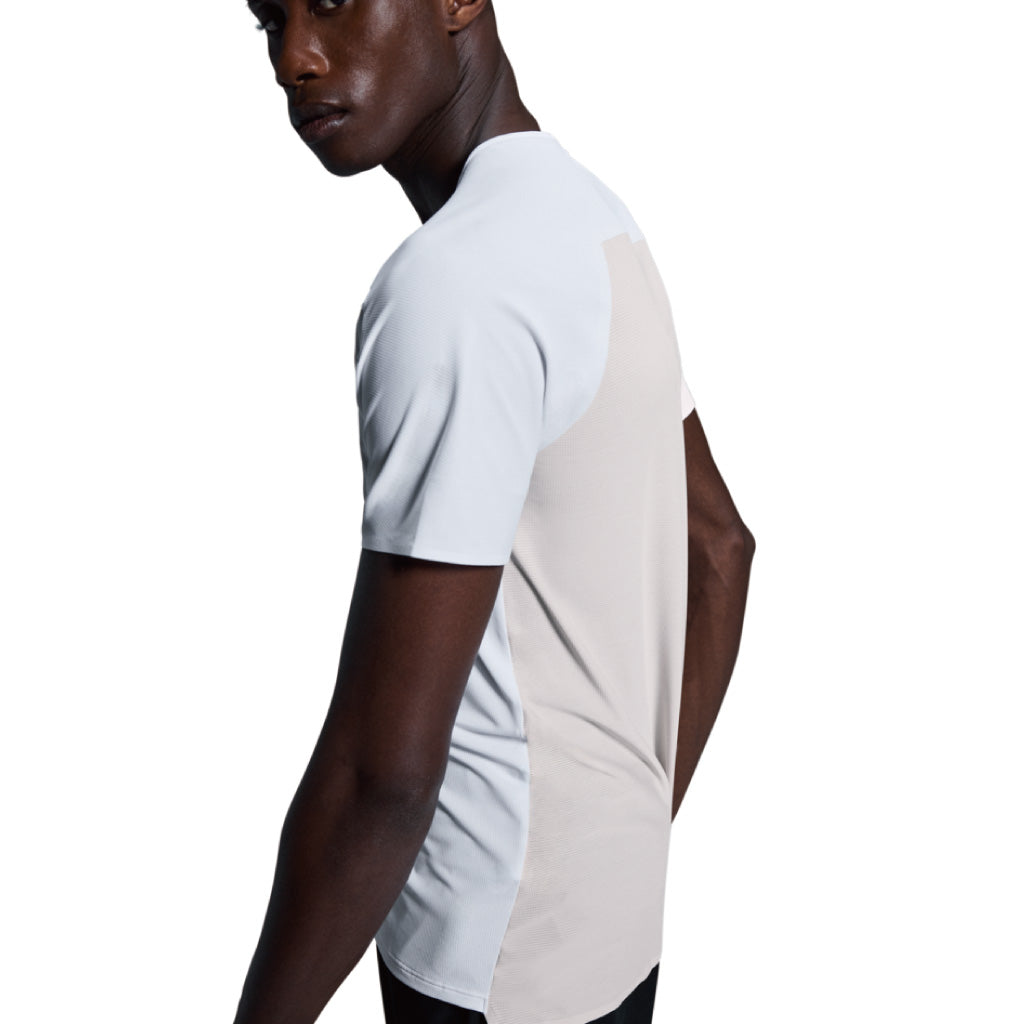 On Performance T - White / Silver (M)