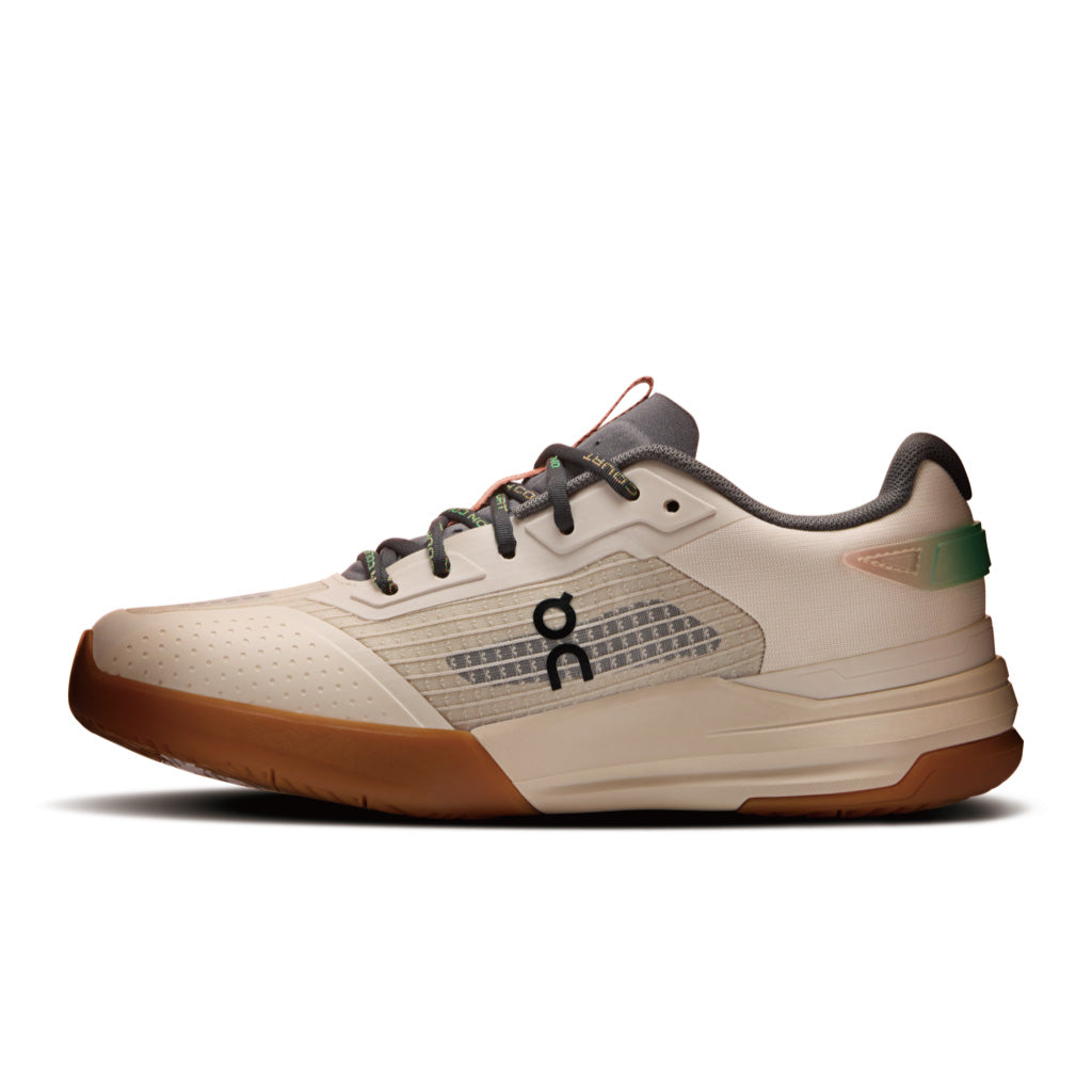 On THE ROGER ADV Z5 - Cream / Almond (W)