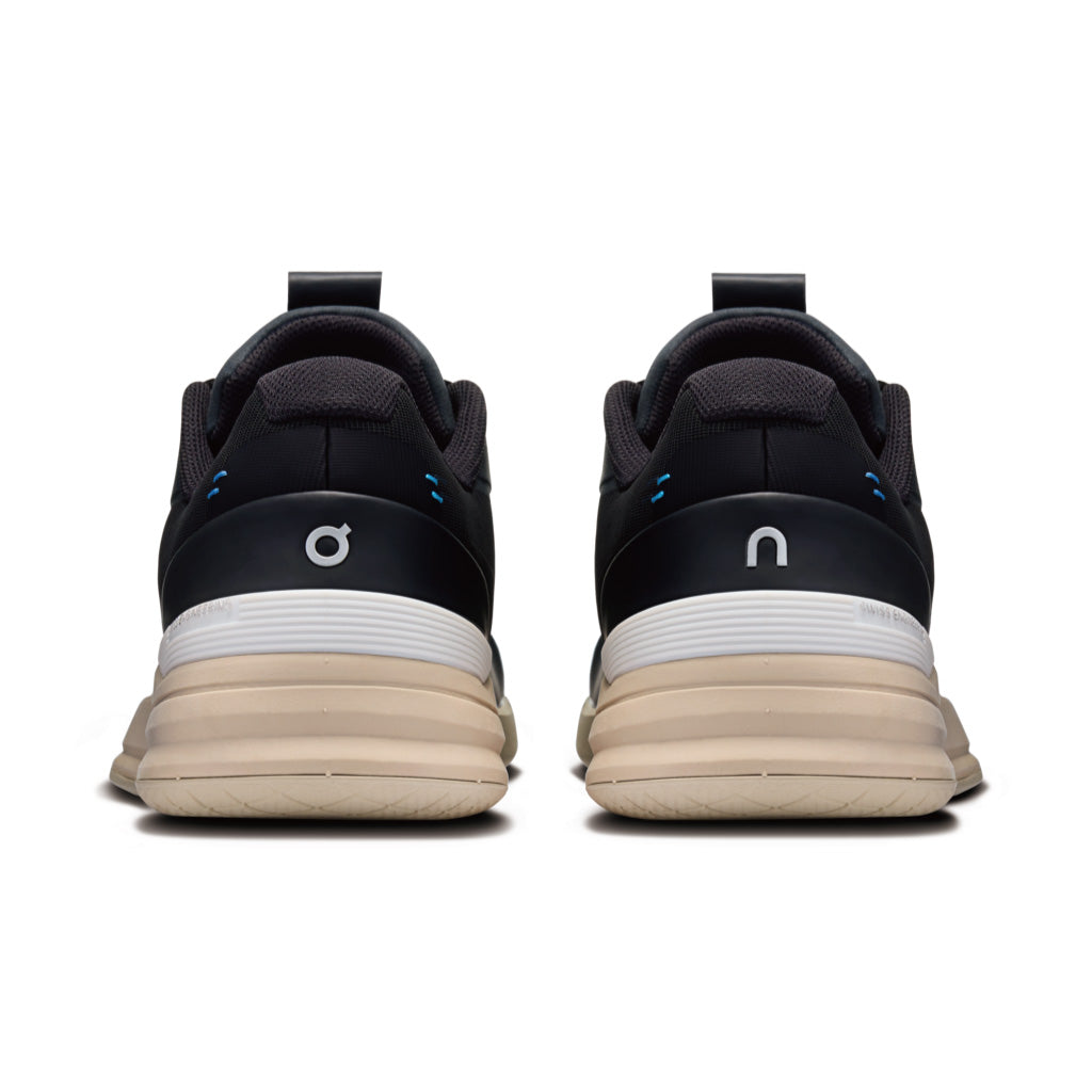 On THE ROGER Pro - Black / Sand (M)