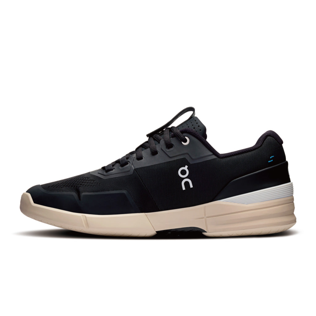 On THE ROGER Pro - Black / Sand (M)