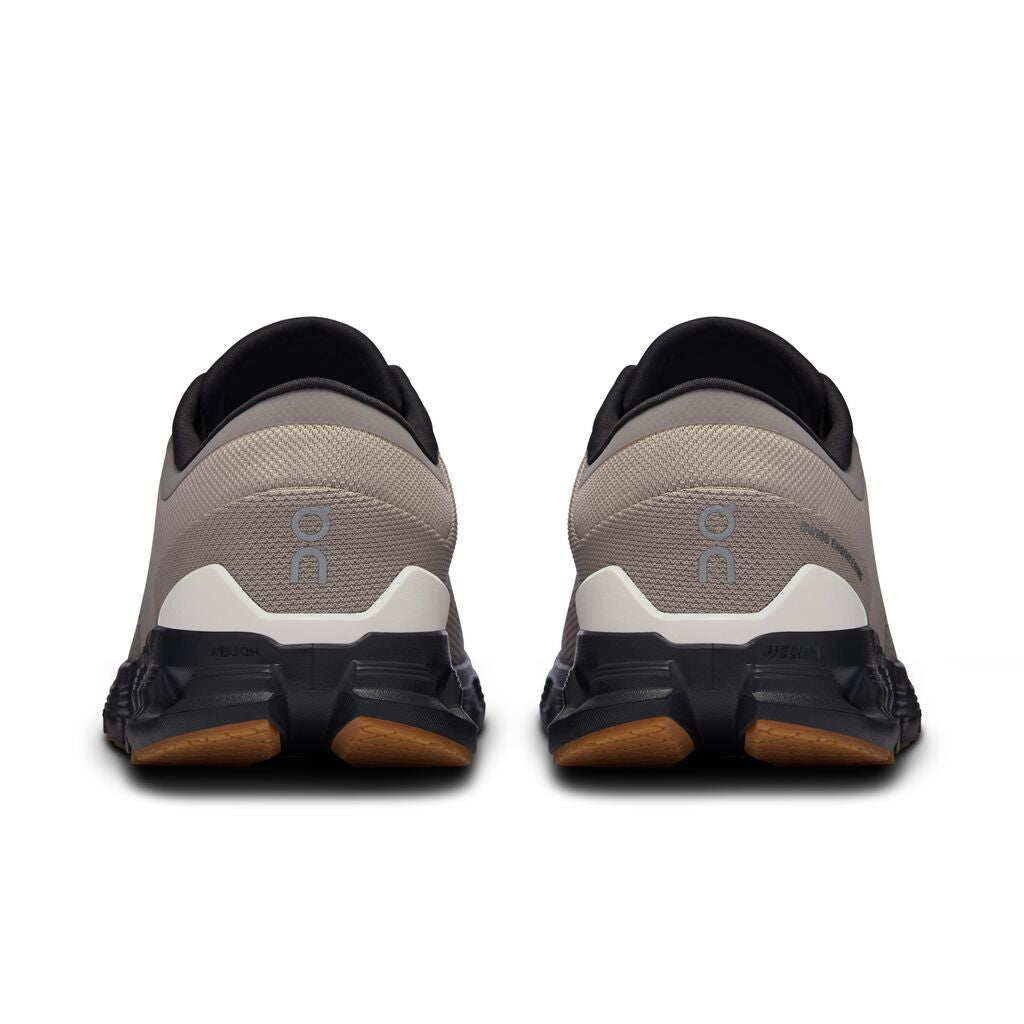 On Cloud X 4 - Fog / Black (M)