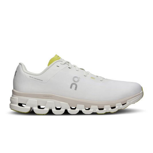 On Cloudflow 4 - White / Sand (M)