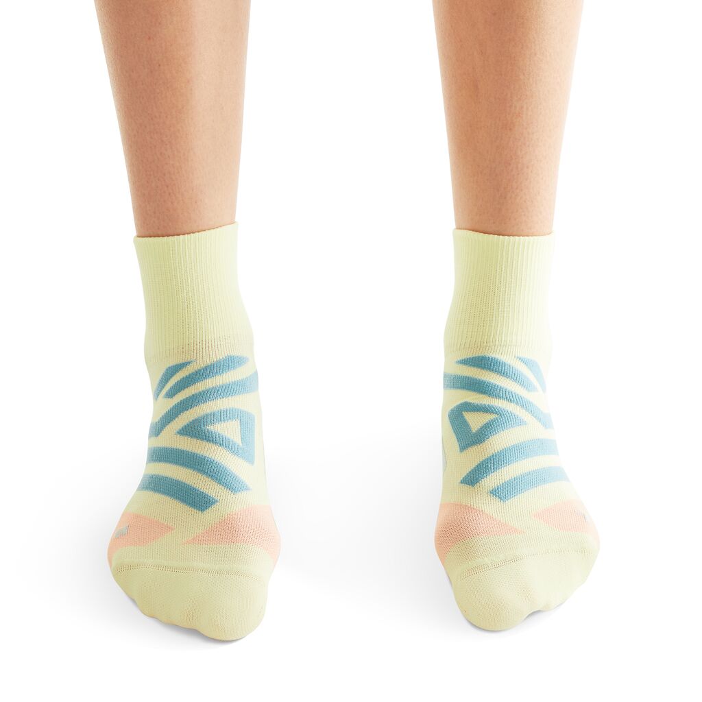 On Performance Mid Sock - Hay / Rose (M)