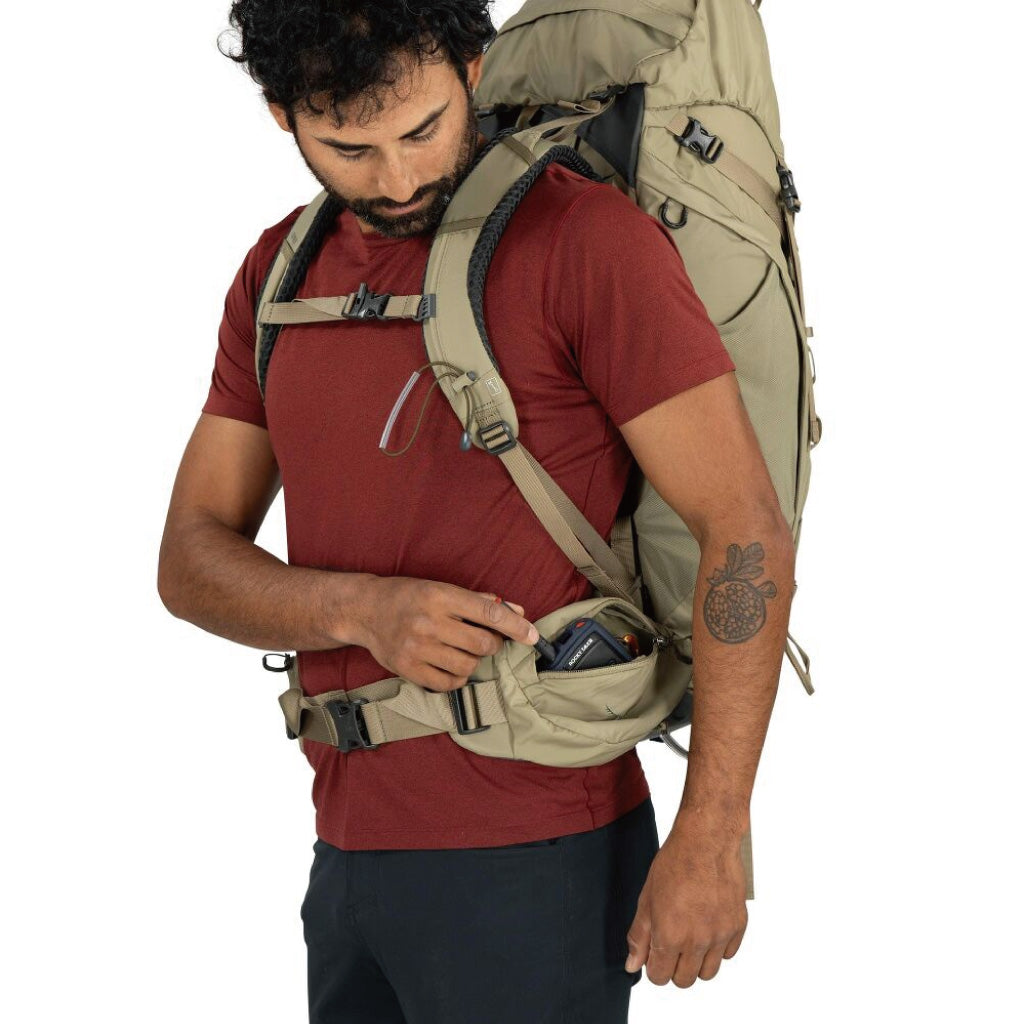 Osprey Kestrel 48 - BLACK
