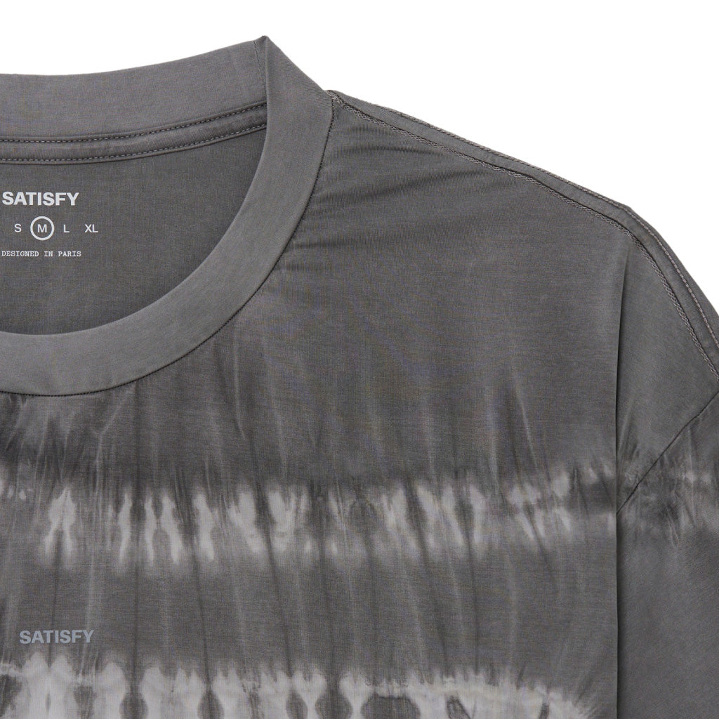 SATISFY AuraLite™ T‑Shirt - Tie-Dye Mineral Graphite