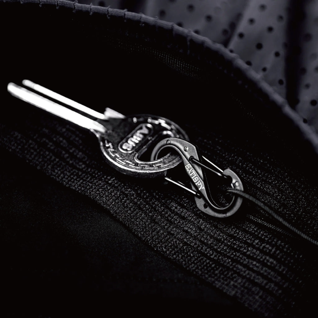 SATISFY Space‑O™ 2.5" Distance Shorts - Black
